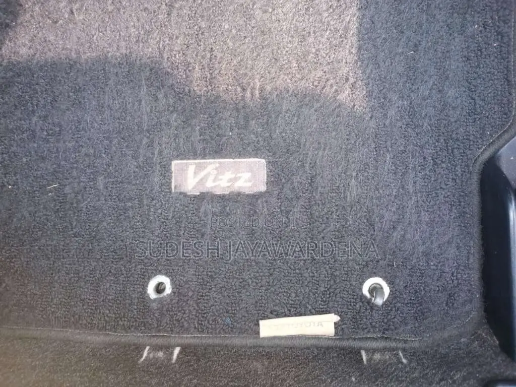 Toyota Vitz 2008 Car (Used)