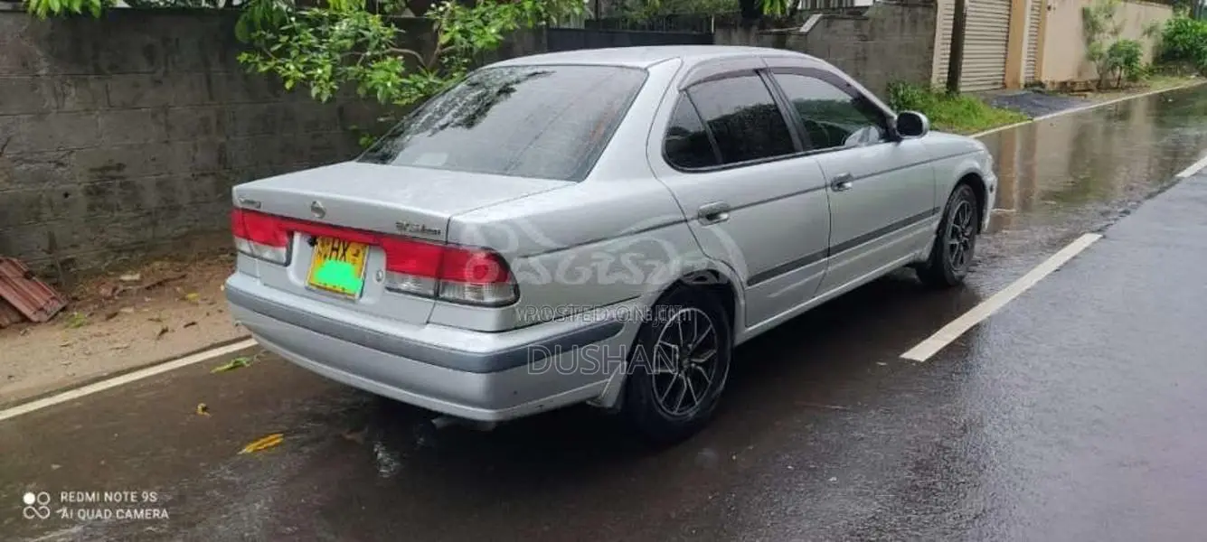 Nissan FB15 2000 Car (Used)