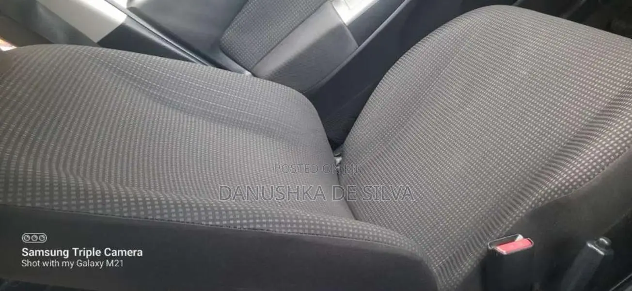 Toyota Vitz 2016 Car (Used)