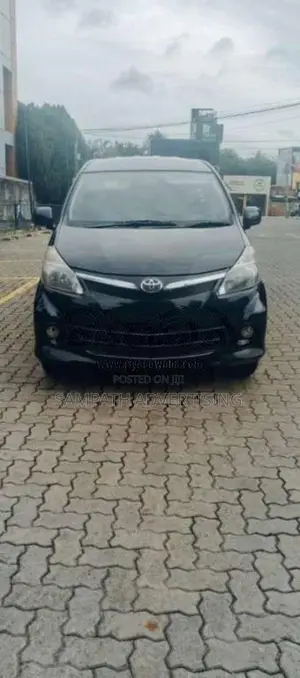 Toyota Avanza 2013 Car (Used)