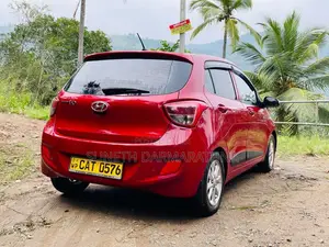 Hyundai Grand I10 2016 Car (Used)