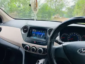 Hyundai Grand I10 2016 Car (Used)
