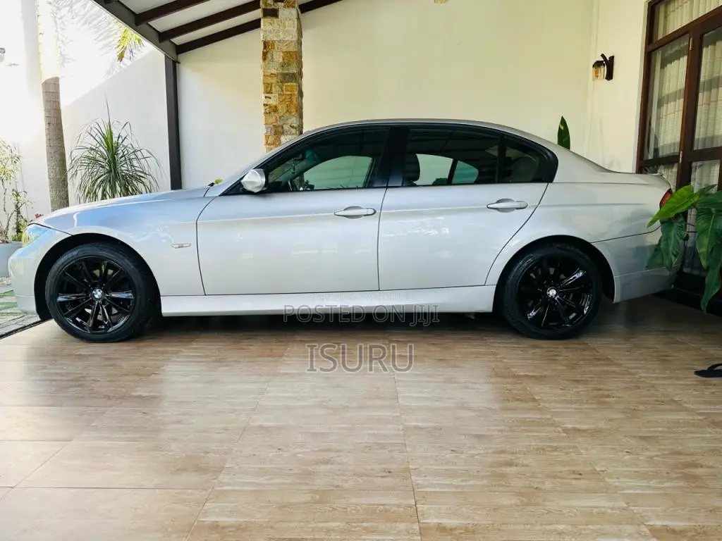 BMW 320i 2007 Car (Used)