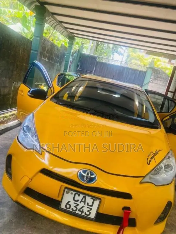 Toyota Aqua 2014 Car (Used)
