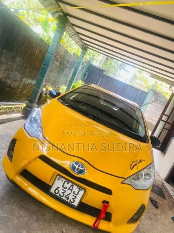 Toyota Aqua 2014 Car (Used)
