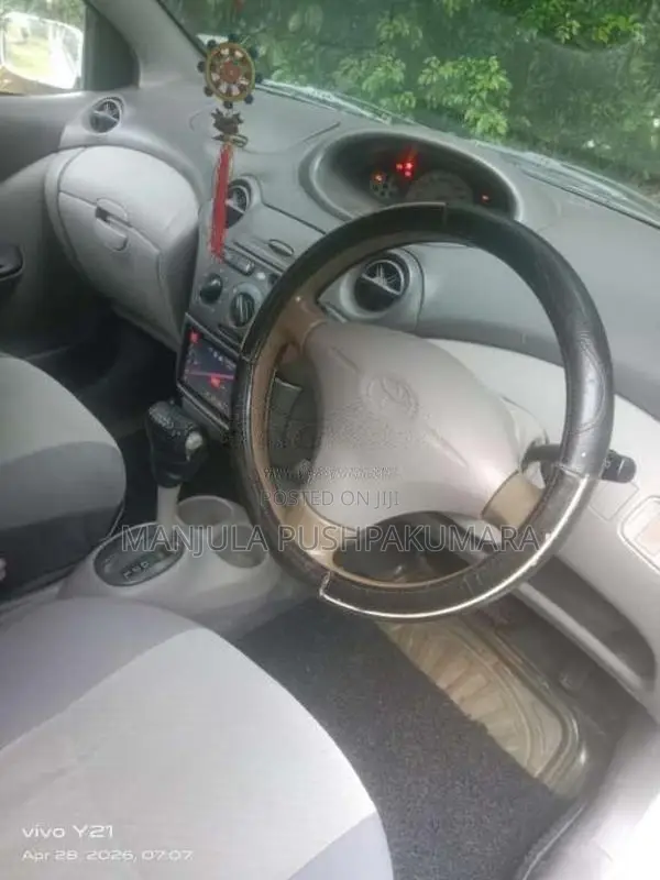 Toyota Platz 2001 Car (Used)
