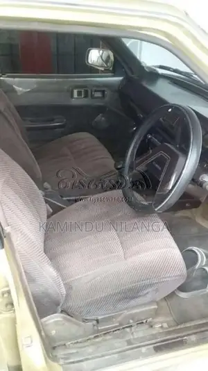 Toyota Carina 1988 Car (Used)