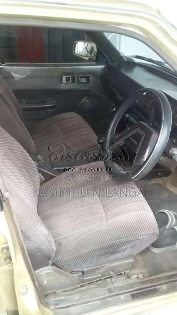 Toyota Carina 1988 Car (Used)