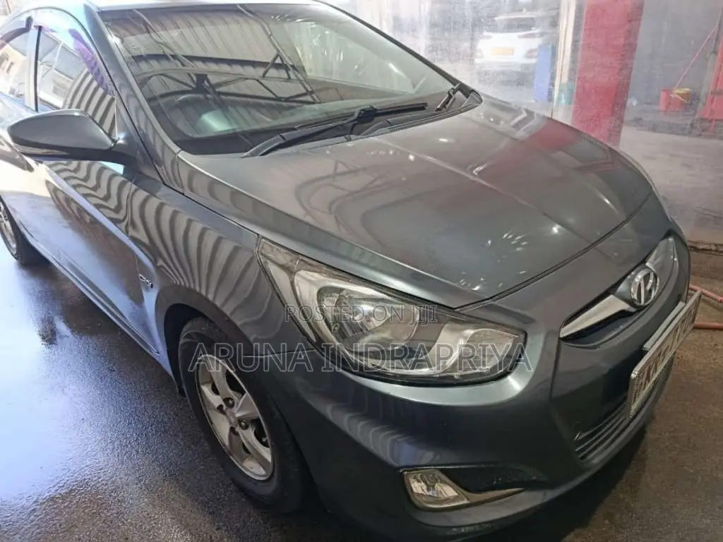 Hyundai Accent 2011 Car (Used)
