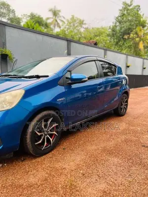 Toyota Aqua 2012 Car (Used)