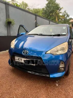 Toyota Aqua 2012 Car (Used)