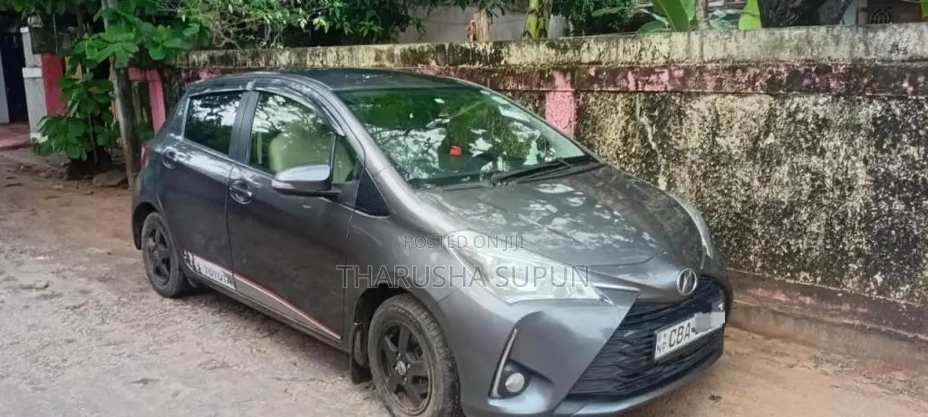 Toyota Vitz 2018 Car (Used)