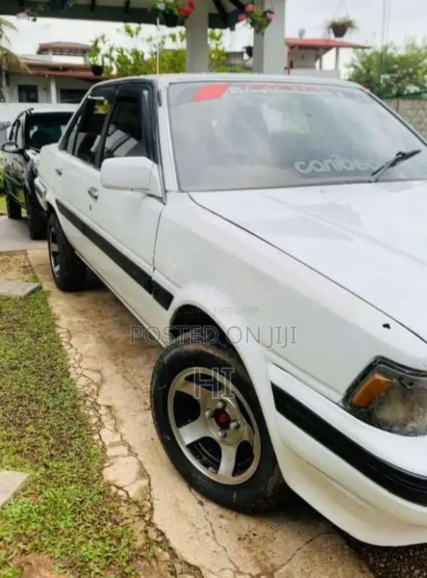 Toyota Carina 1989 Car (Used)