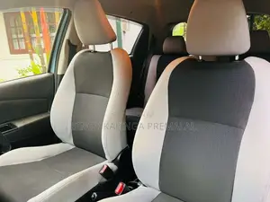 Toyota Vitz 2016 Car (Used)