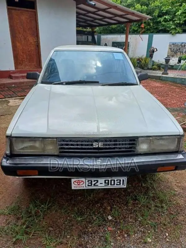 Toyota Corona 1983 Car (Used)