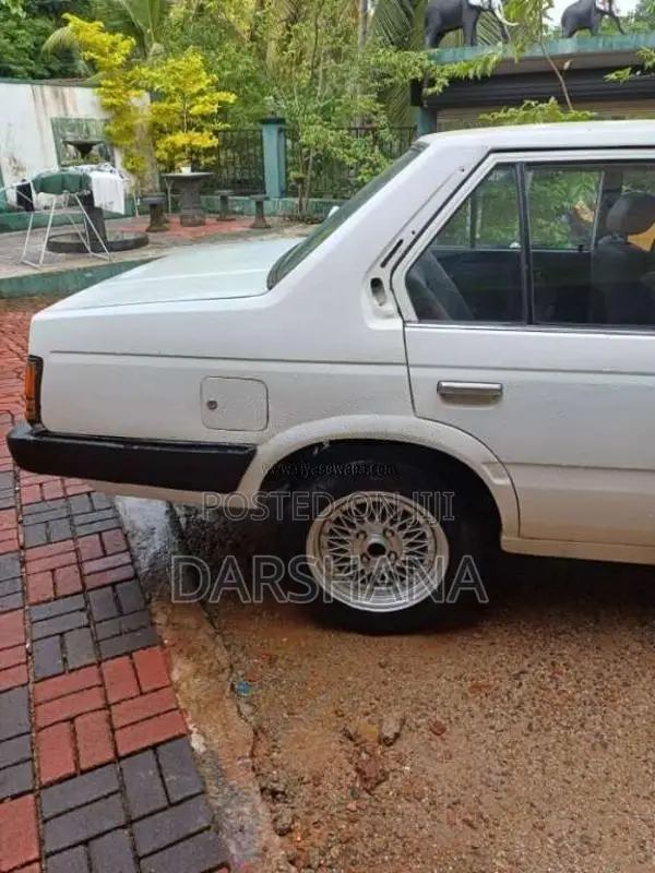 Toyota Corona 1983 Car (Used)