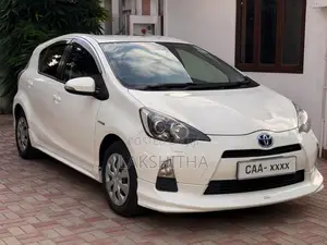 Toyota Aqua 2012 Car (Used)