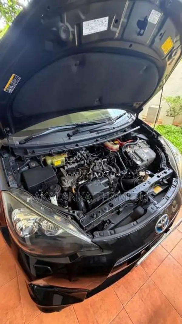 Toyota Aqua 2013 Car (Used)