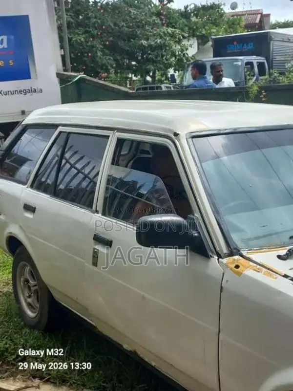Toyota Corolla 1995 Car (Used)