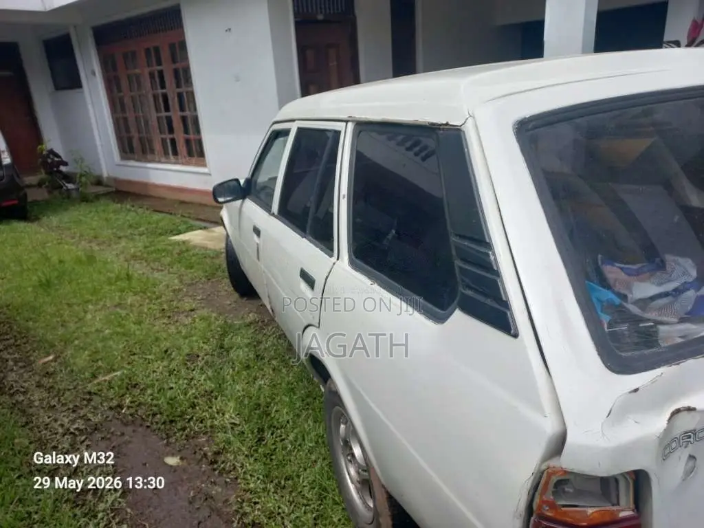 Toyota Corolla 1995 Car (Used)