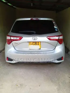 Toyota Vitz 2018 Car (Used)