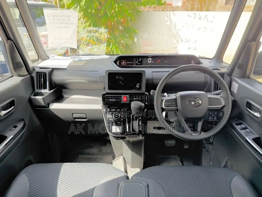 Daihatsu Tanto Custom X 2024 Car Unregistered (Recondition)