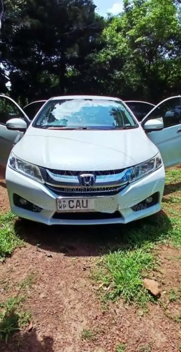Honda Grace 2016 Car (Used)