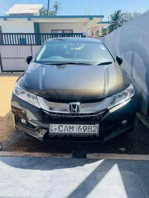 Honda Grace 2015 Car (Used)