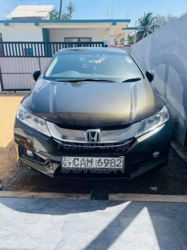 Honda Grace 2015 Car (Used)