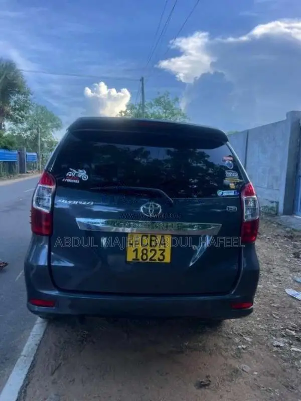 Toyota Avanza 2017 Car (Used)