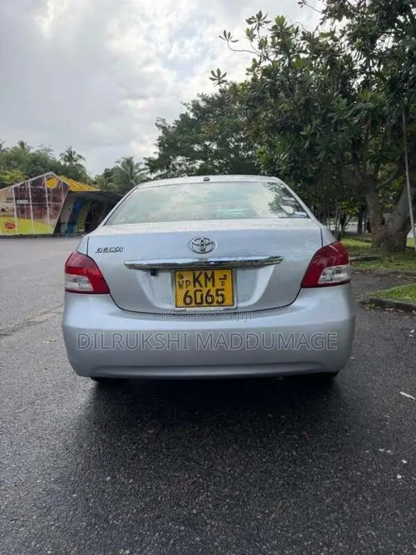 Toyota Belta 2007 Car (Used)