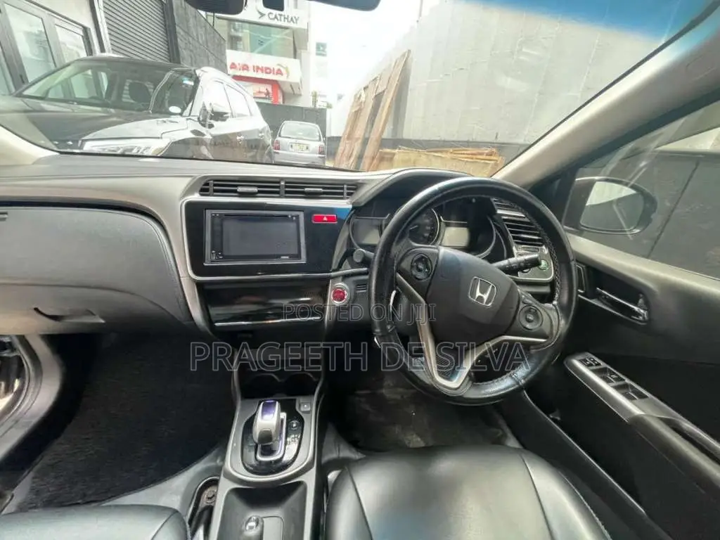 Honda Grace 2015 Car (Used)