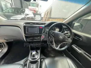 Honda Grace 2015 Car (Used)