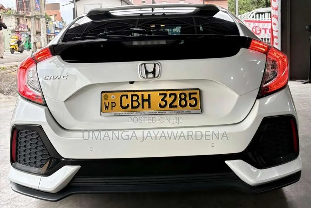 Honda Civic 2018 Car (Used)