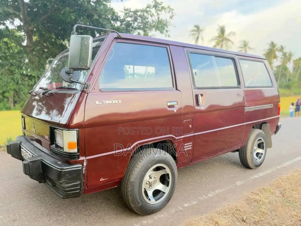 Mitsubishi Delica 1982 Car (Used)