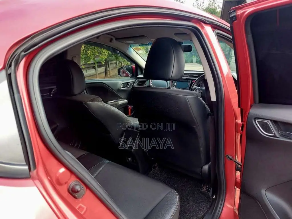 Honda Grace Ex 2016 Car (Used)