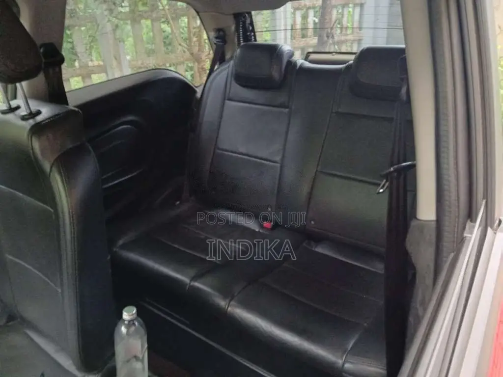 Mahindra E2o 2018 Car (Used)