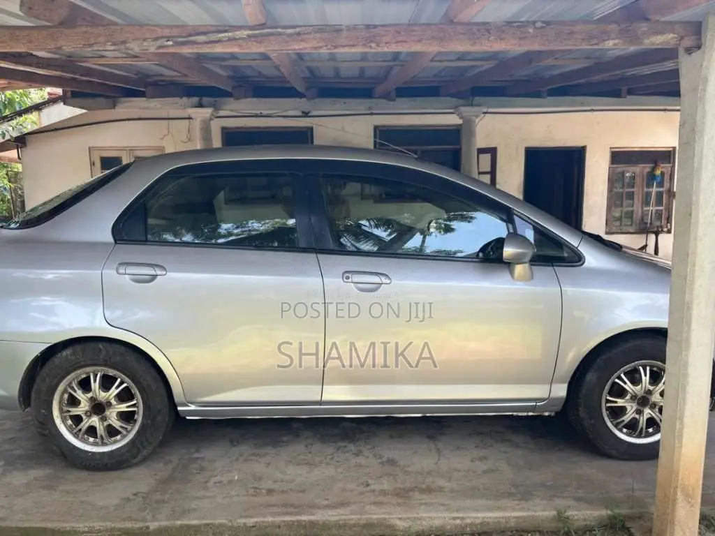Honda Fit Aria 2004 Car (Used)