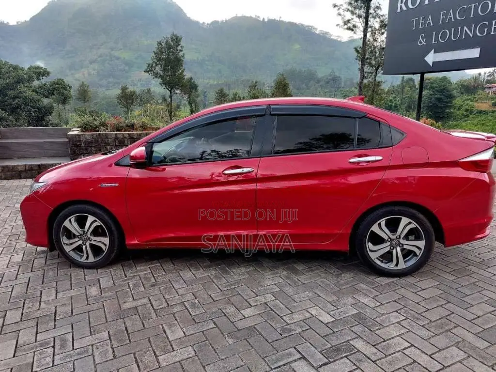 Honda Grace Ex 2016 Car (Used)