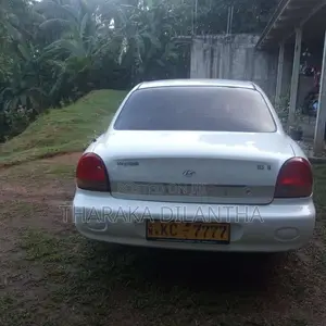 Hyundai Sonata 2000 Car (Used)