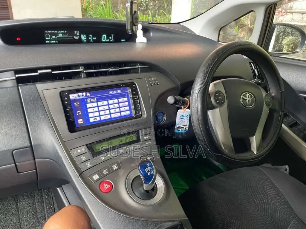 Toyota Prius 2013 Car (Used)