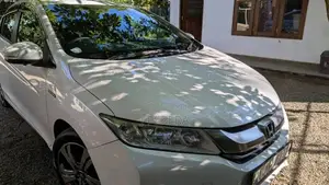 Honda Grace 2015 Car (Used)