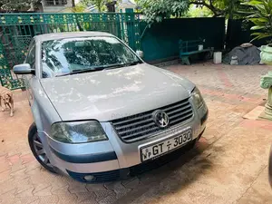 Volkswagen Passat 2002 Car (Used)