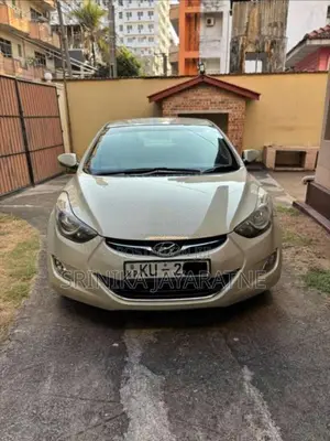 Hyundai Elantra 2012 Car (Used)