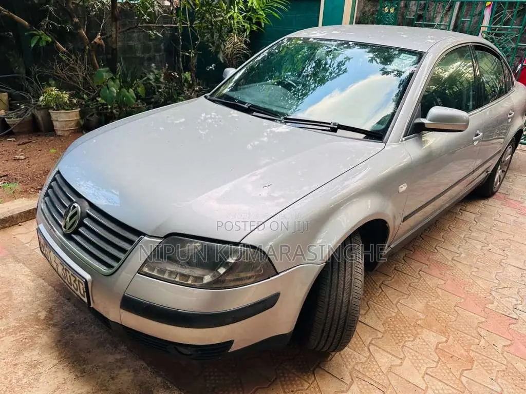 Volkswagen Passat 2002 Car (Used)