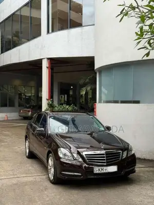 Mercedes-Benz E200 2010 Car (Used)