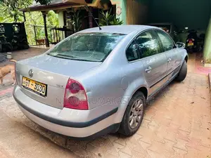 Volkswagen Passat 2002 Car (Used)