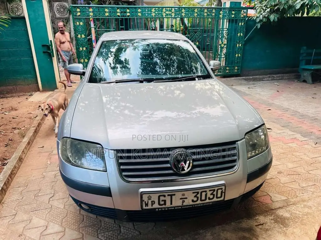 Volkswagen Passat 2002 Car (Used)