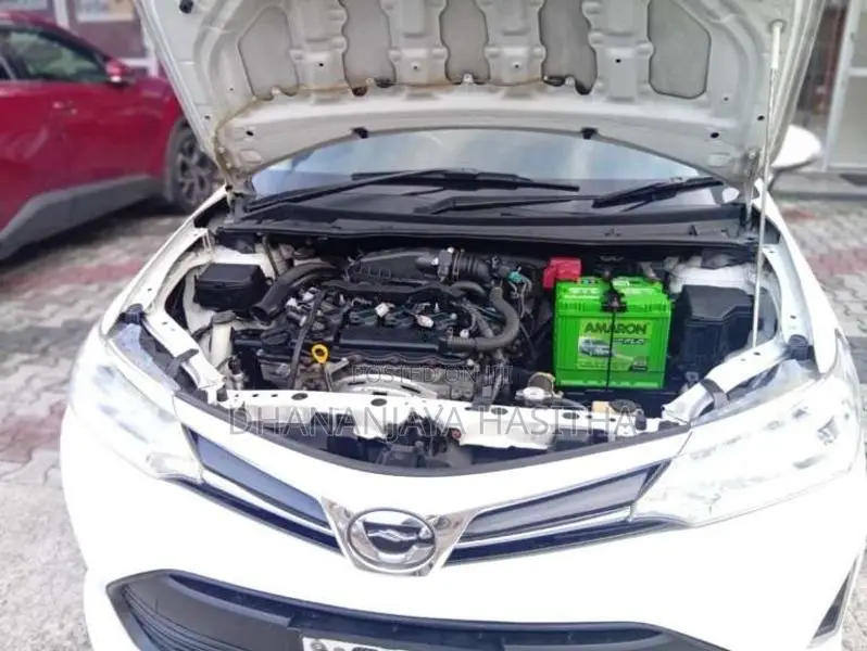 Toyota Axio 2017 Car (Used)
