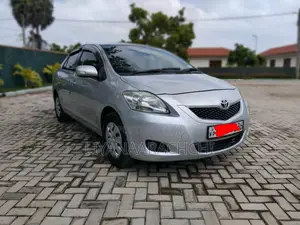 Toyota Belta 2011 Car (Used)